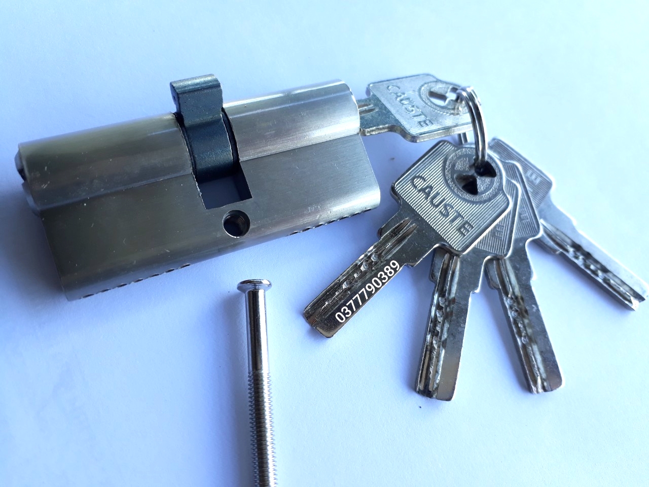 ruột khóa tay gạt 7cm