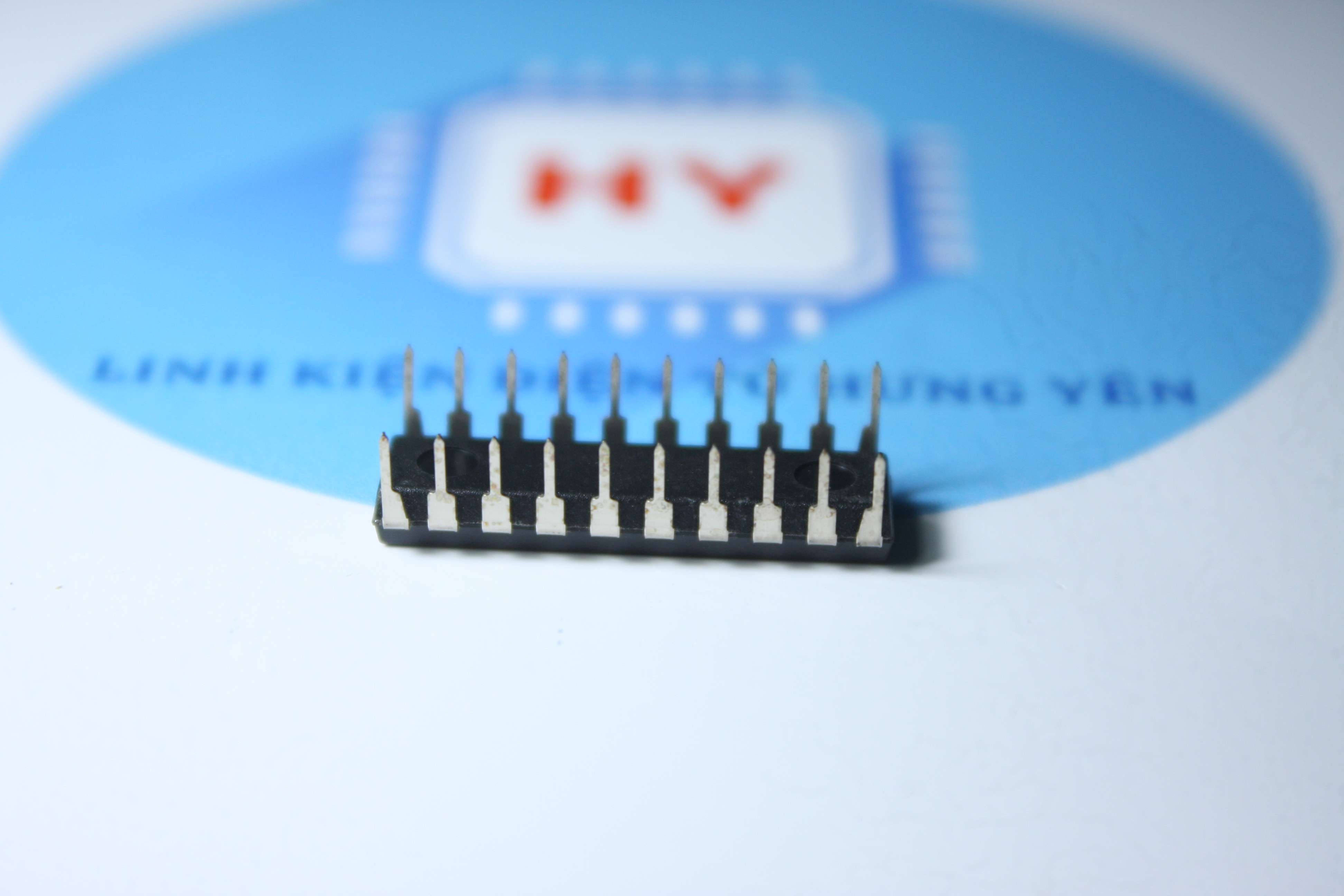 IC 74LS374 DIP 20 Mới Chính Hãng 100%