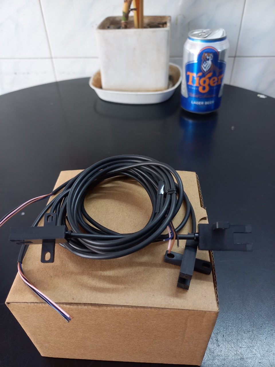 Cảm biến quang EE-SX672-WR 1M