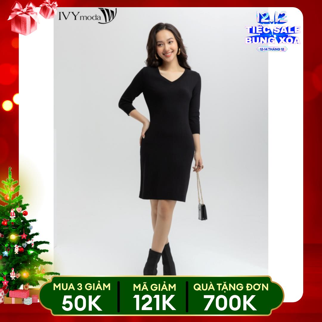 Đầm len body cổ tim IVY moda MS 42P0176