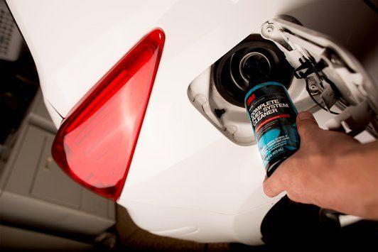 Xúc pét xăng 3M Complete Fuel System Cleaner 08813 473ml (Đen)