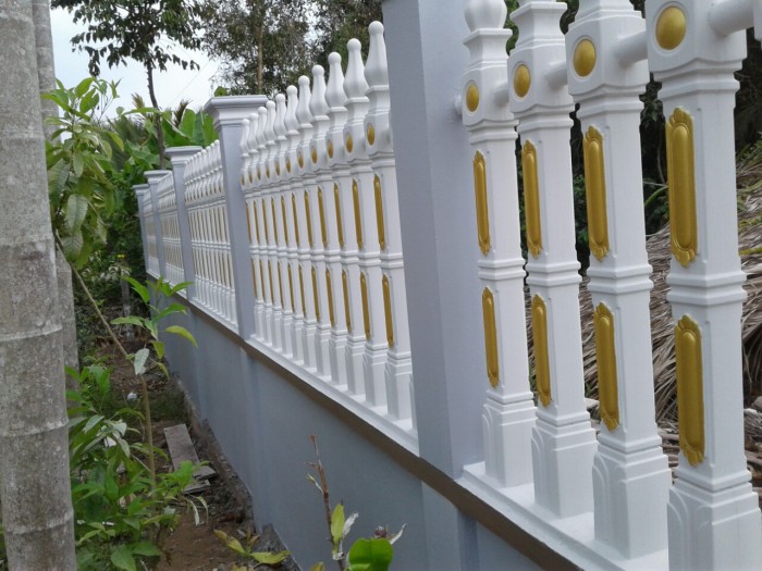 Khuôn hàng rào hoa nổi