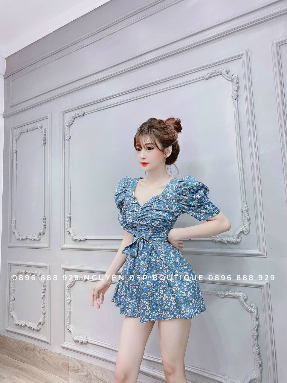 Đầm lụa hoa nhún ngực tay phồng buộc eo