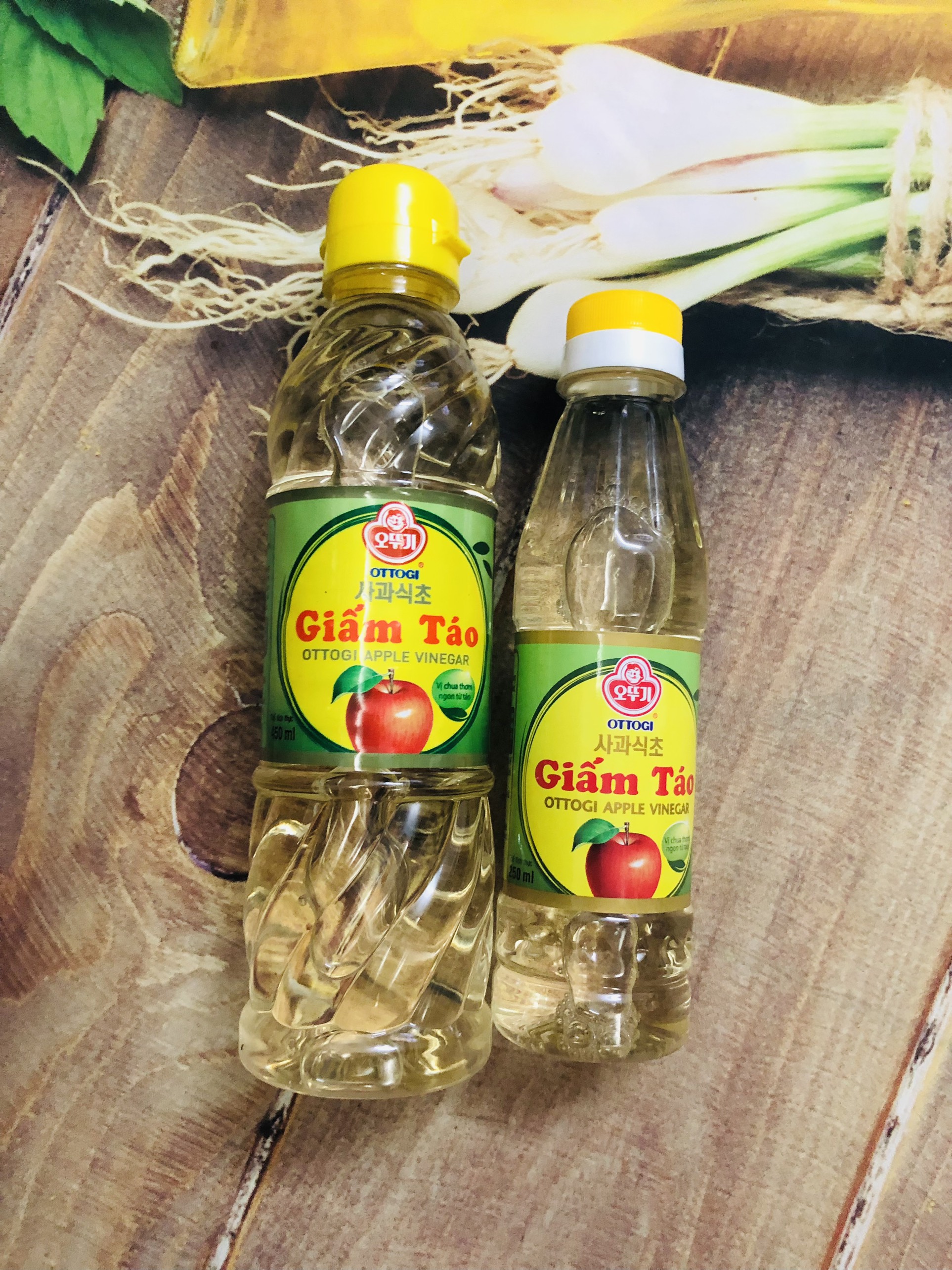 Giấm táo lên men Ottogi 450ml