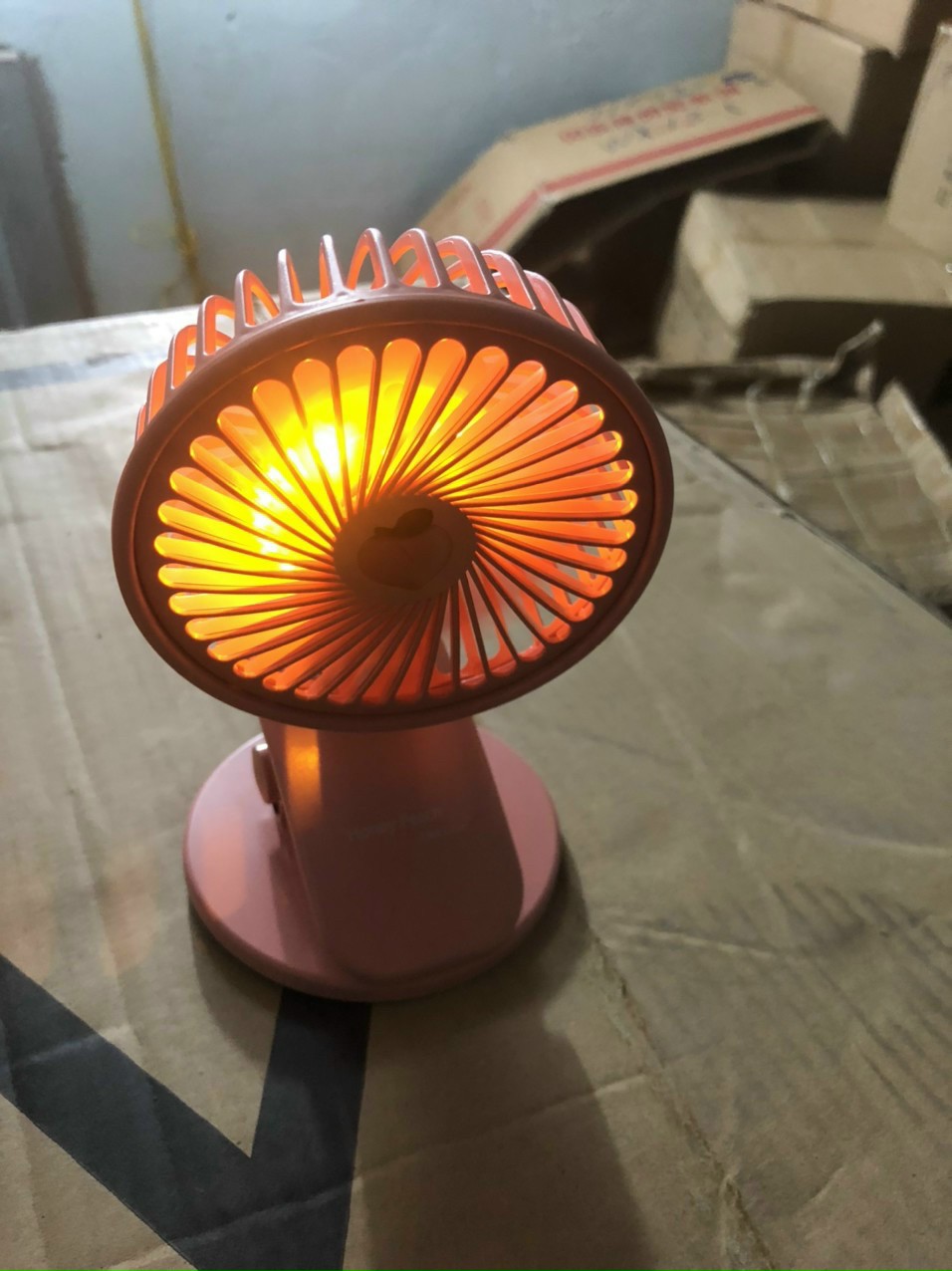 quạt kẹp tích điện mini