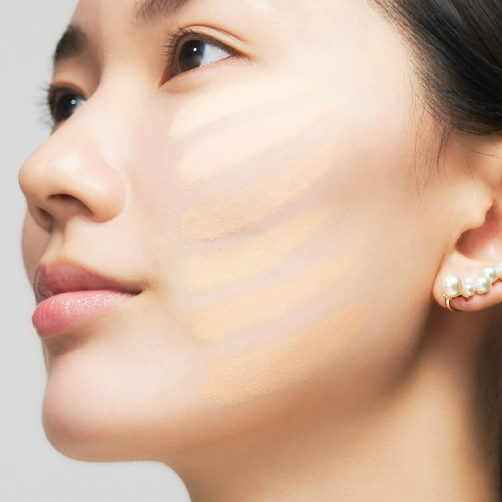 Kem lót trang điểm ALBION STUDIO RING LIGHT EFFECTOR