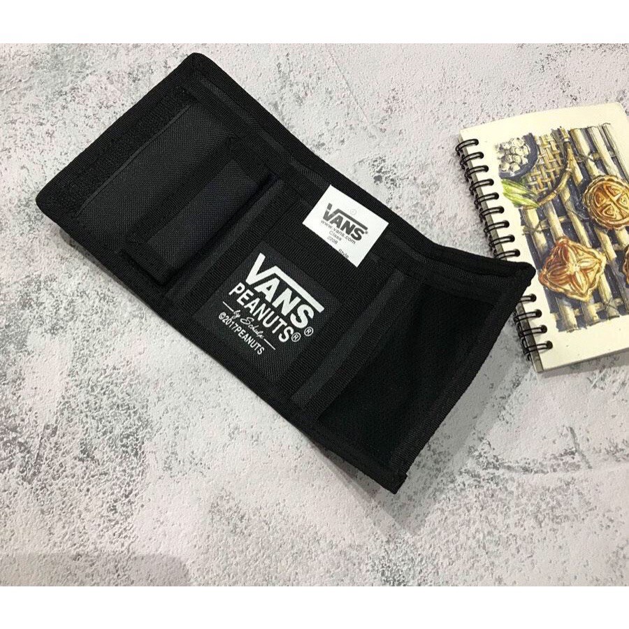 Túi Ví Van.s x Peanuts Slipped Black Wallet Bóp Ví mini Puta Puta