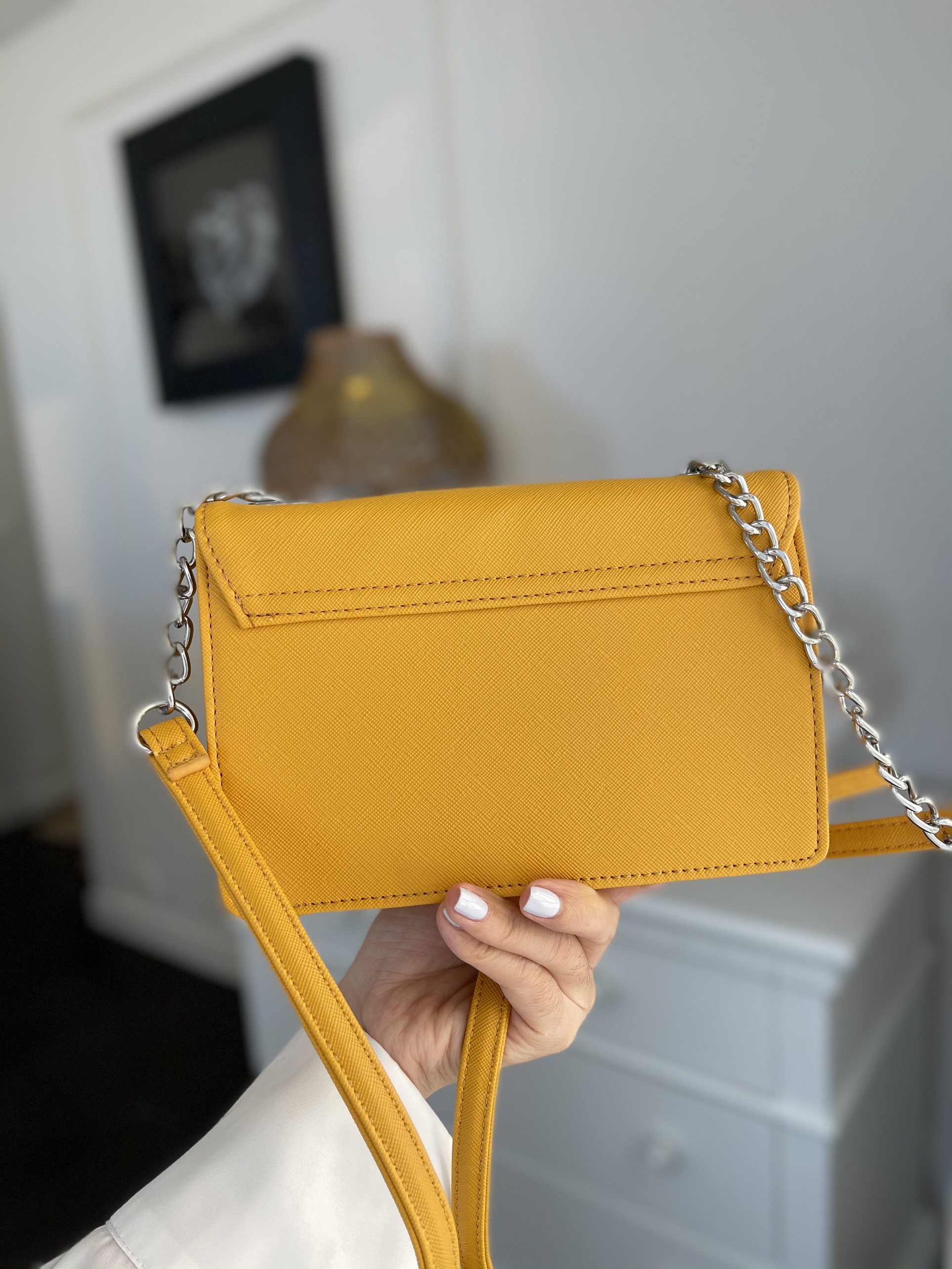 Túi Guess Mini xinh cực kỳ luôn nha