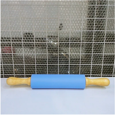 Chày cán bột silicon 38cm, tay cầm bằng gỗ