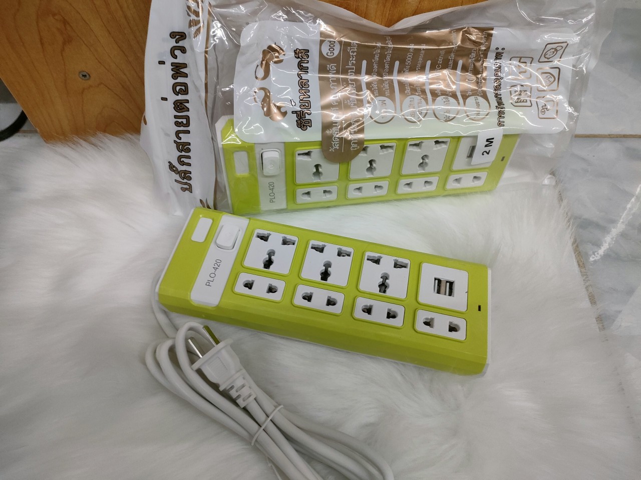 Ổ Điện MINI Siêu Rẻ, có Cổng USB Sạc Điện Thoại