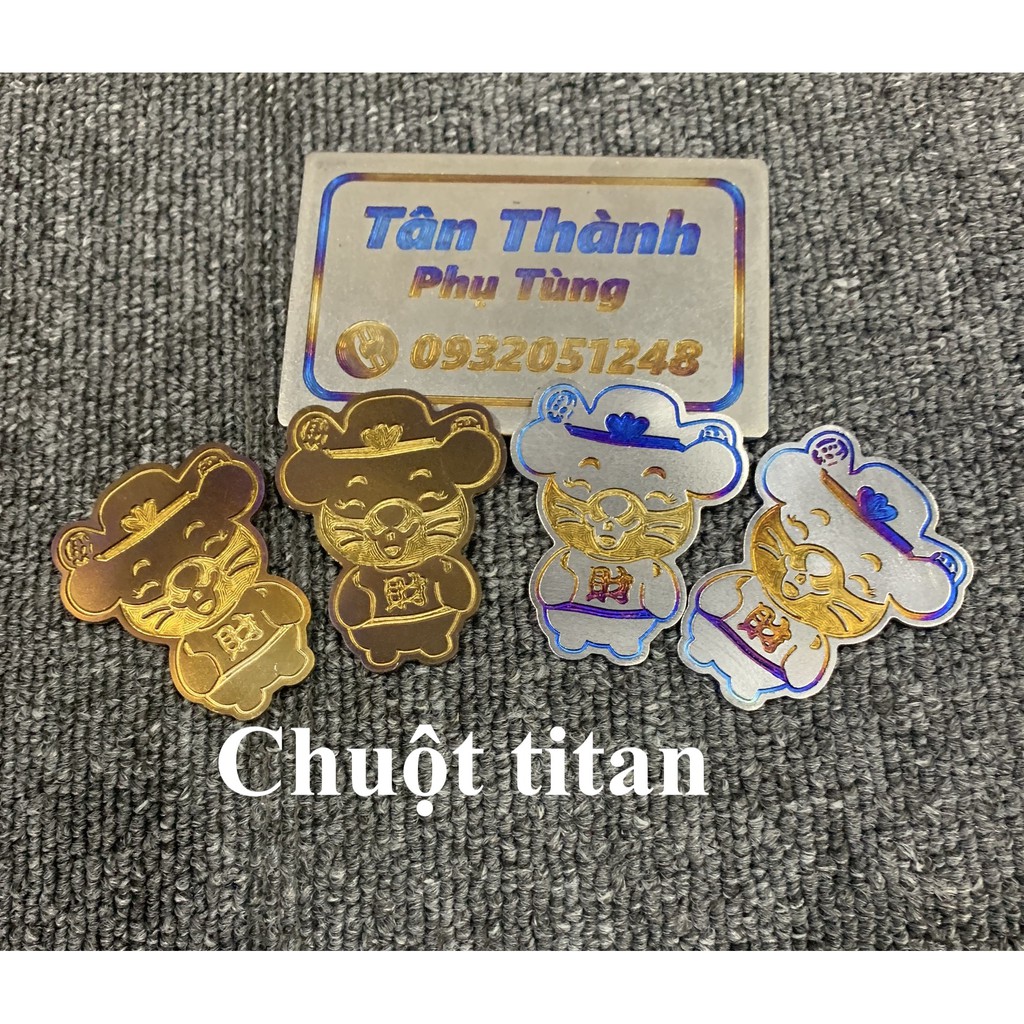 Logo Titan hình chuột may mắn