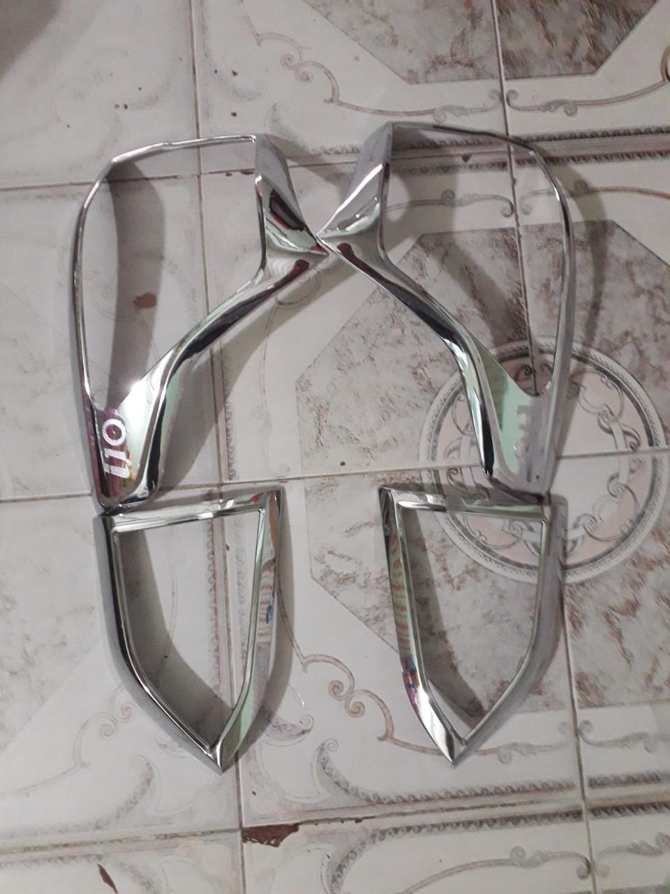 Ốp đèn hậu Huyndai i10