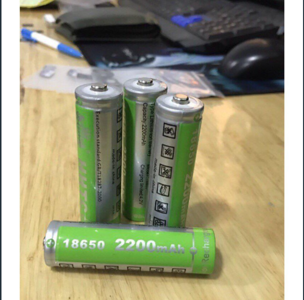 Bộ 2 pin sạc 3.7V 18650