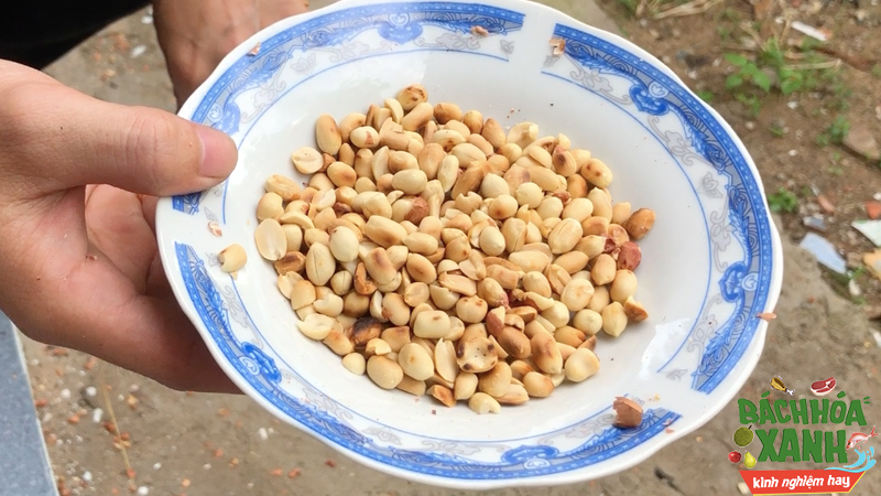 ĐẬU PHỘNG RANG CỦI BÓC VỎ 1kg
