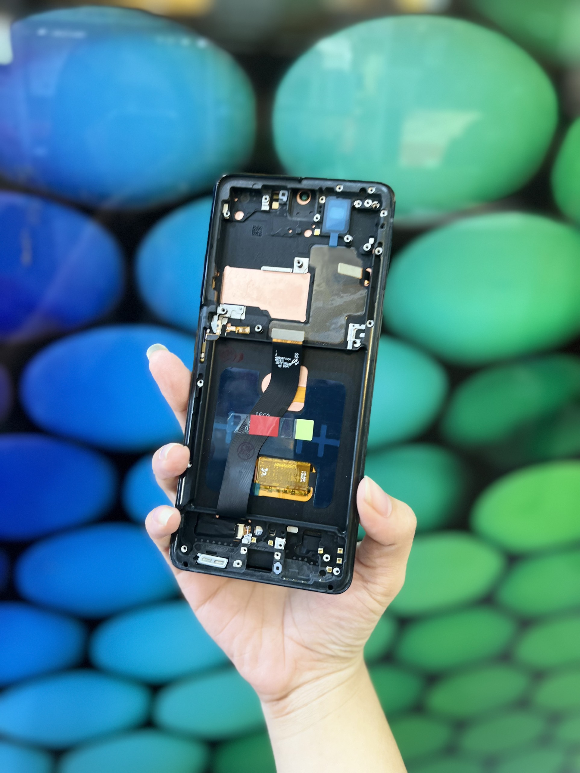 Samsung S21 ultra display (ultra-wide OLED display)