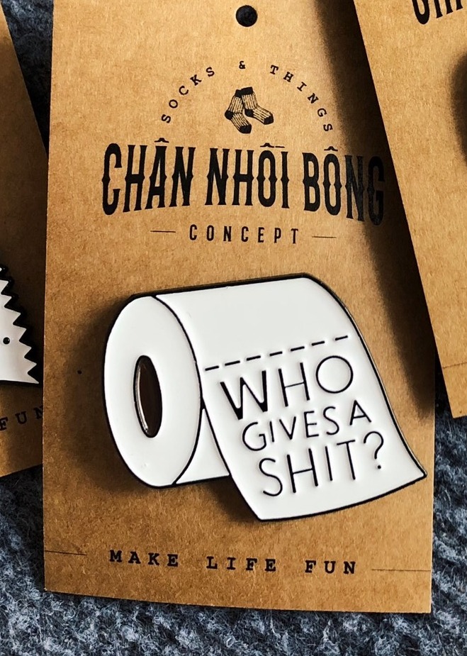 Pin cài áo, balo cá tính - P1