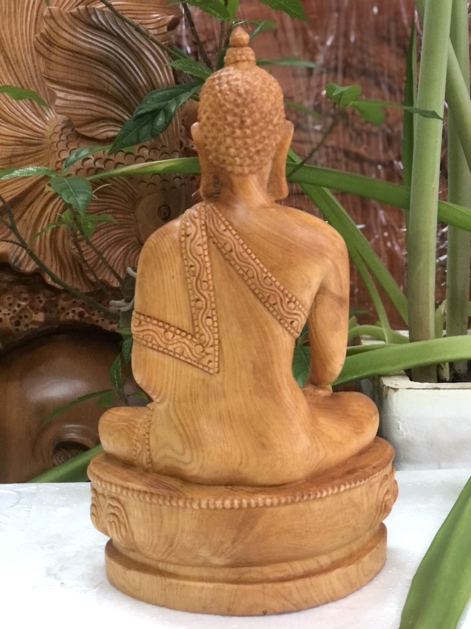 Tượng Phật Thích Ca Gỗ Pơ Mu