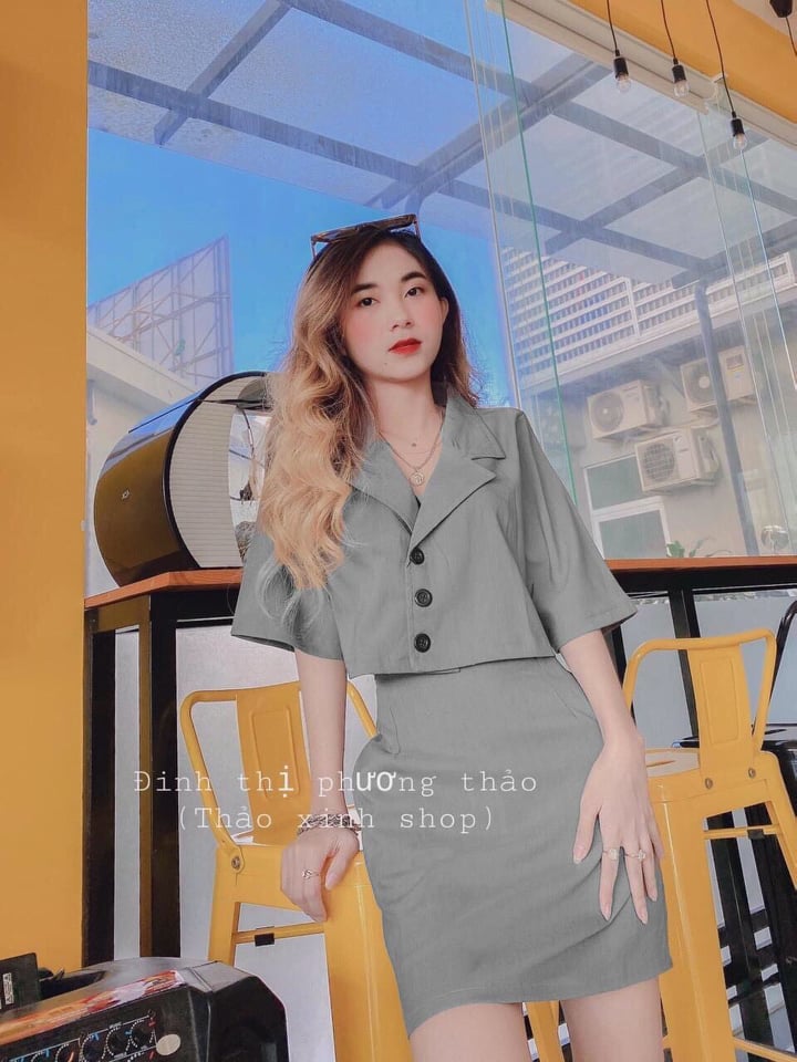 SÉT VEST KÈM CHÂN VÁY XINH XINH