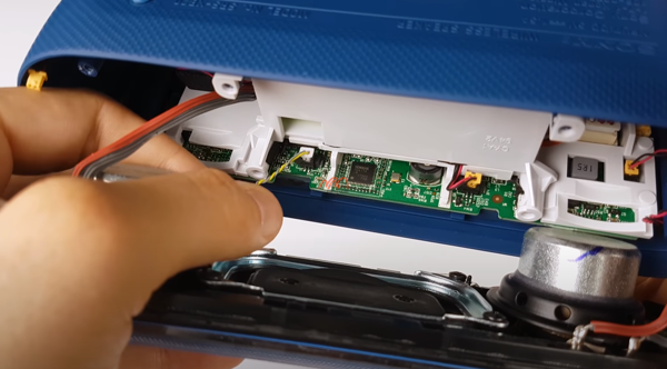 Thay pin loa bluetooth Sony SRS XB20