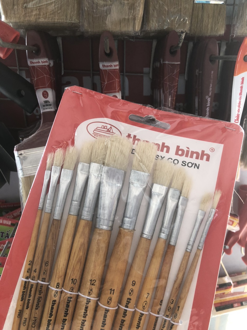 Cọ Vẽ Đầu Dẹp Thanh Bình số (1->12). chất liệu lông heo.