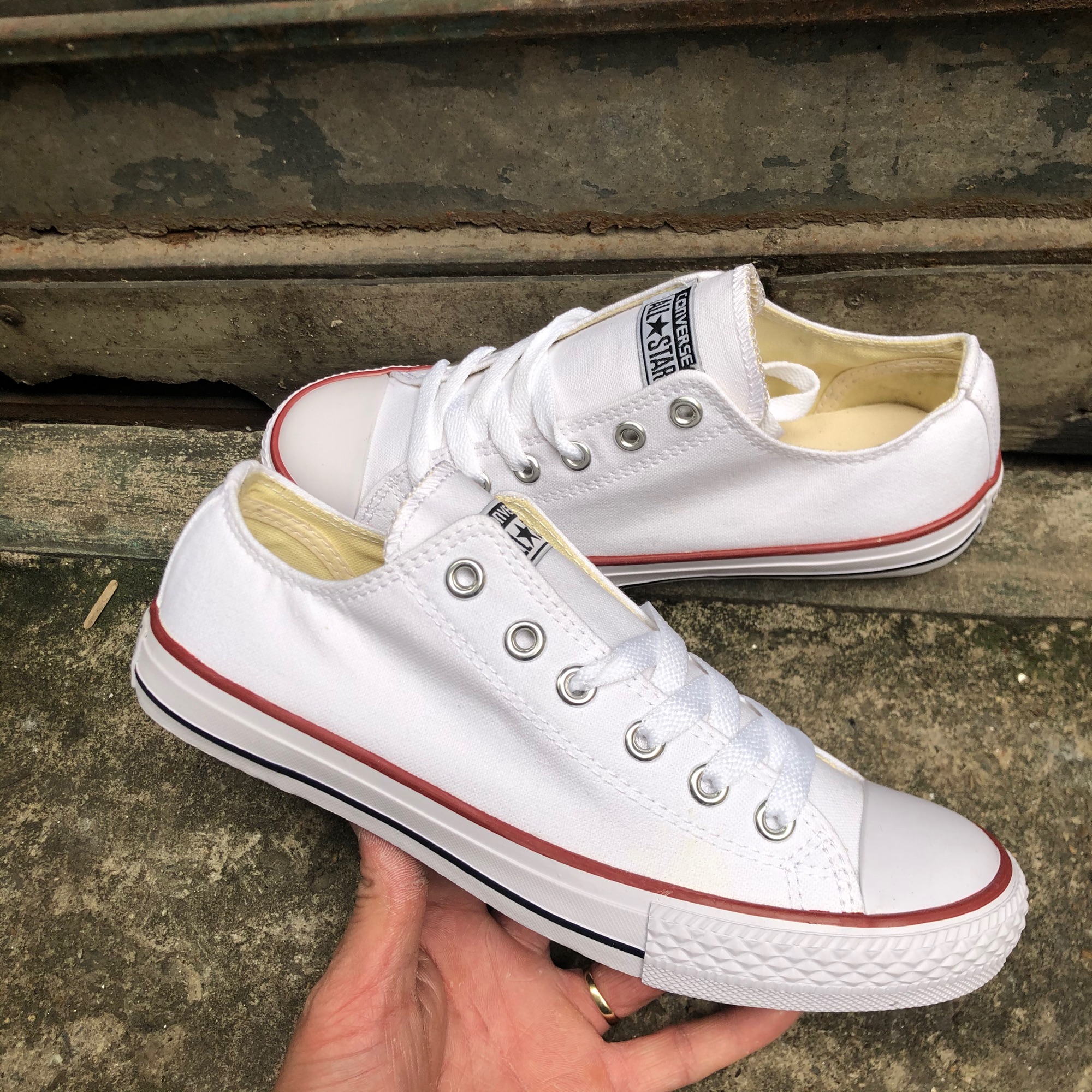 GIÀY CONVERSE TRẮNG thấp cổ (Full box, tag)