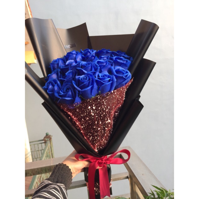 Hoa sáp bó 19 bông sang chảnh