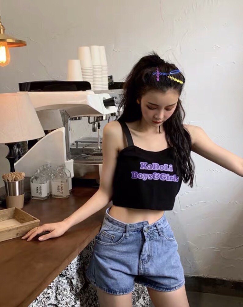 ÁO CROPTOP HAI DÂY CỰC XINH SNU