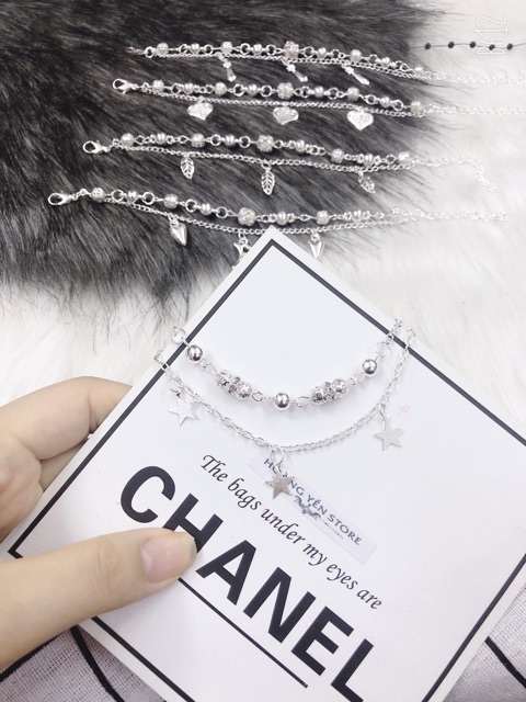 Lắc tay lắc chân mỹ ký.