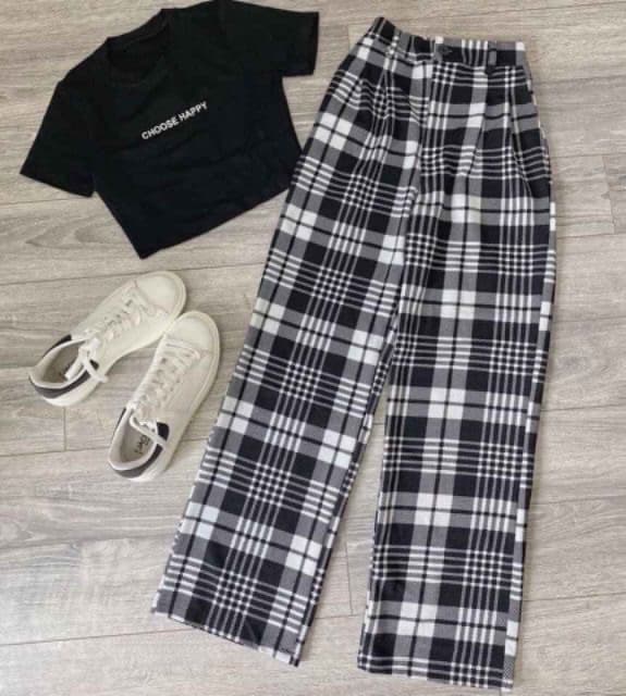 Sét áo crt quần kẻ đen