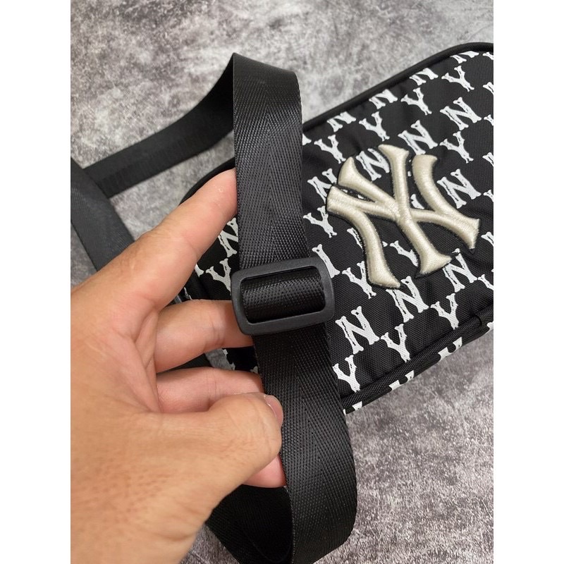 Túi Đeo Chéo MLB NY Cross Bag Monogram Mini Nam Nữ