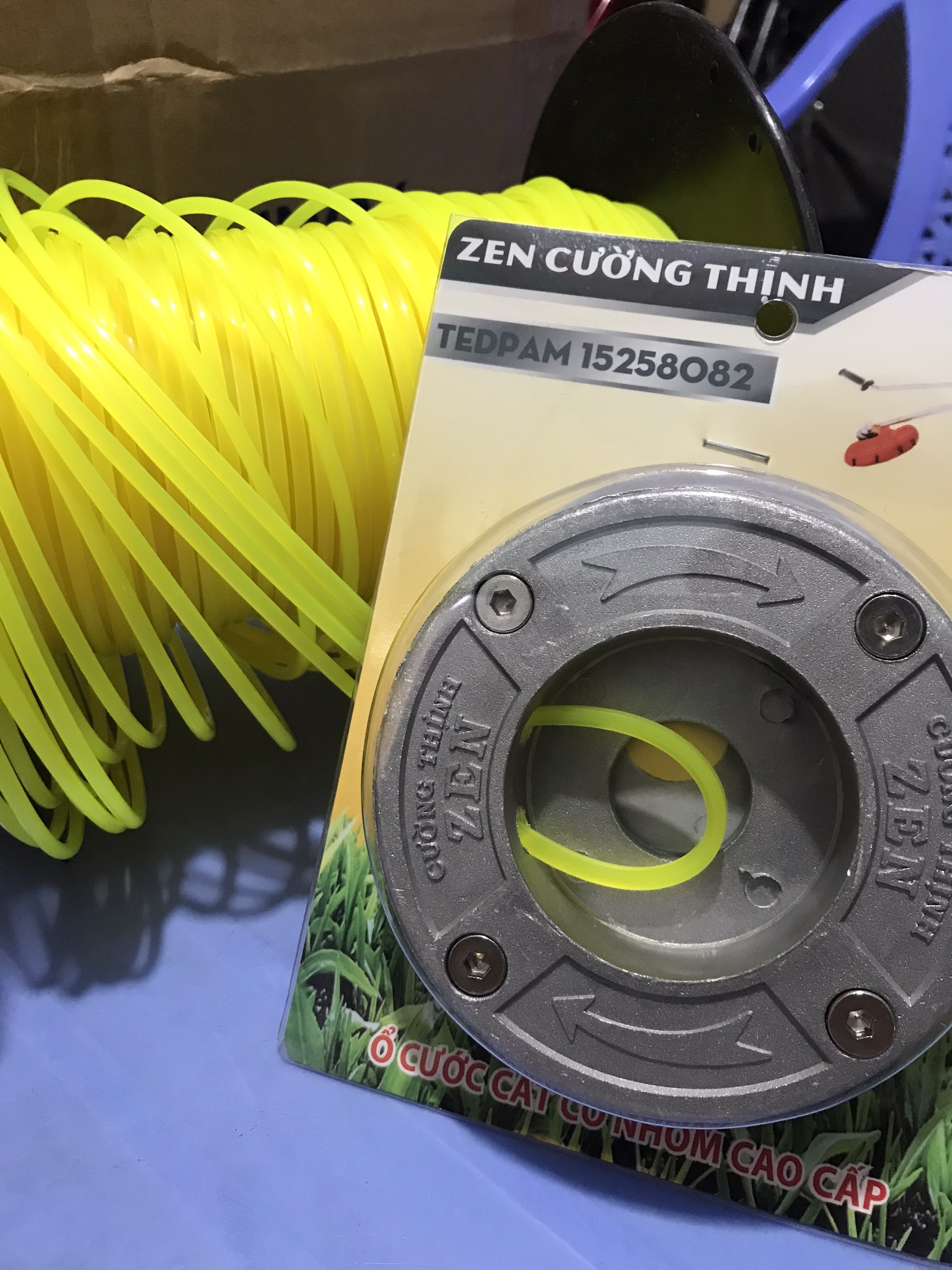 [COMBO] Ổ CƯỚC CẮT CỎ 4 CHẤU ( ZEN CƯỜNG THỊNH) + CƯỚC PHÁT CỎ (MÀU VÀNG)