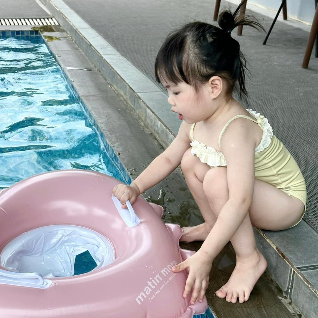 Bộ bơi liền thân bikini cho bé đáng yêu