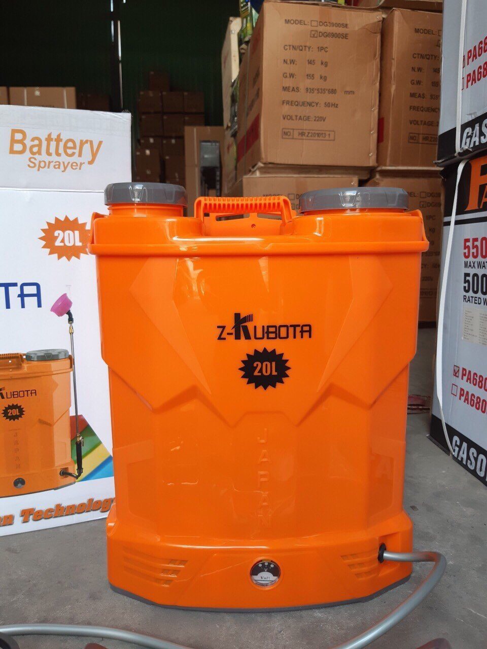 Bình xịt điện 20 lít z- kubota