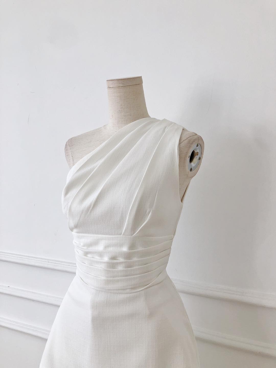[Ảnh thật] Áo peplum dáng dài lệch vai xếp li eo