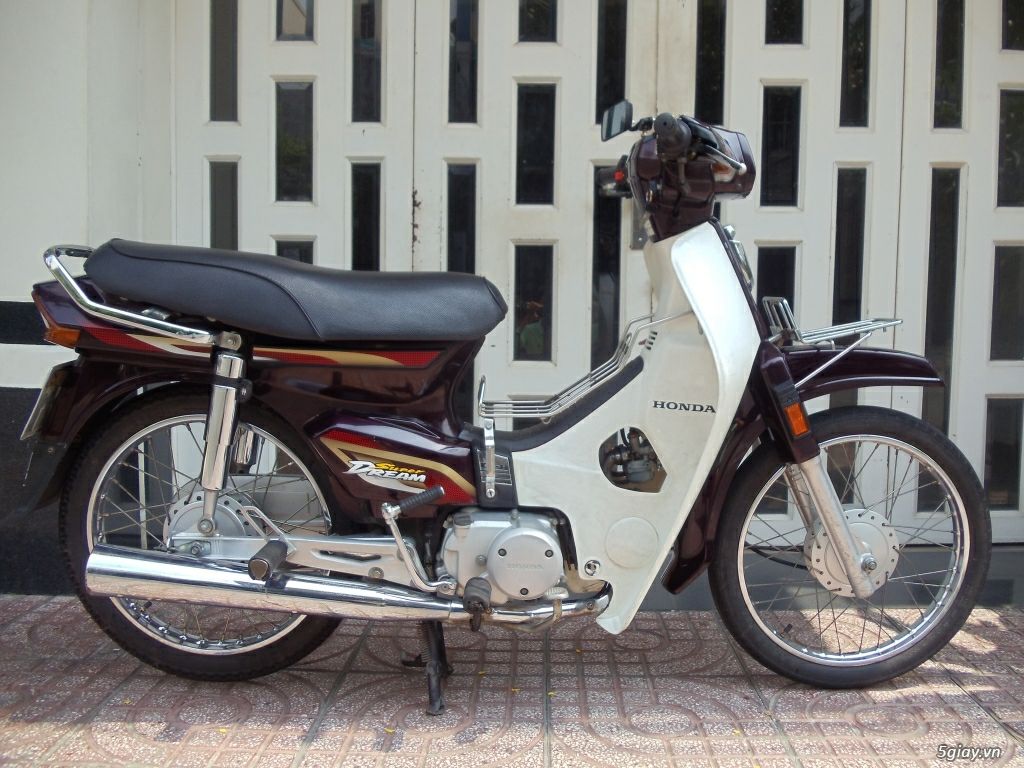hộp linh kiện xe máy