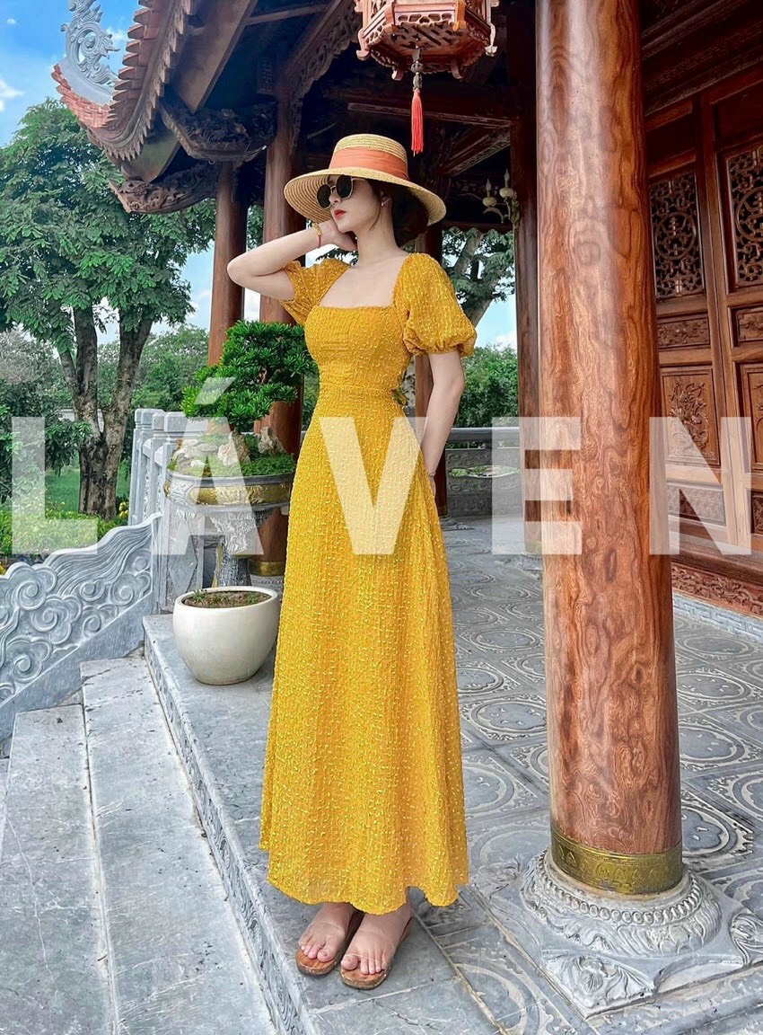 Đầm maxi đũi tay ngắn bồng cổ vuông hở lưng rút dây cực xinh