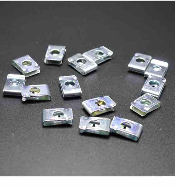 Bộ 35 pát kẹp vít 5li xi Thuận Phát