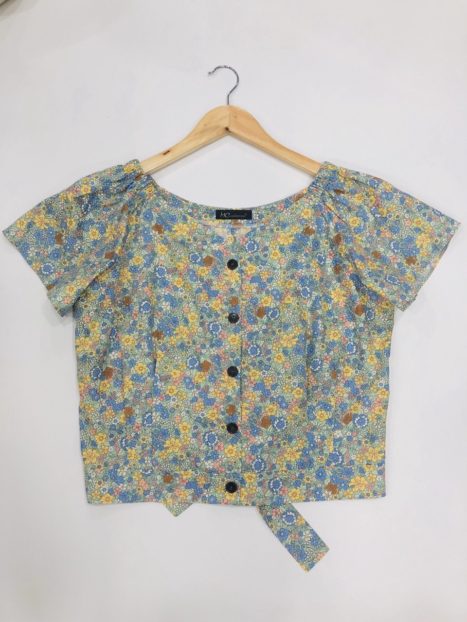 Áo crop-top