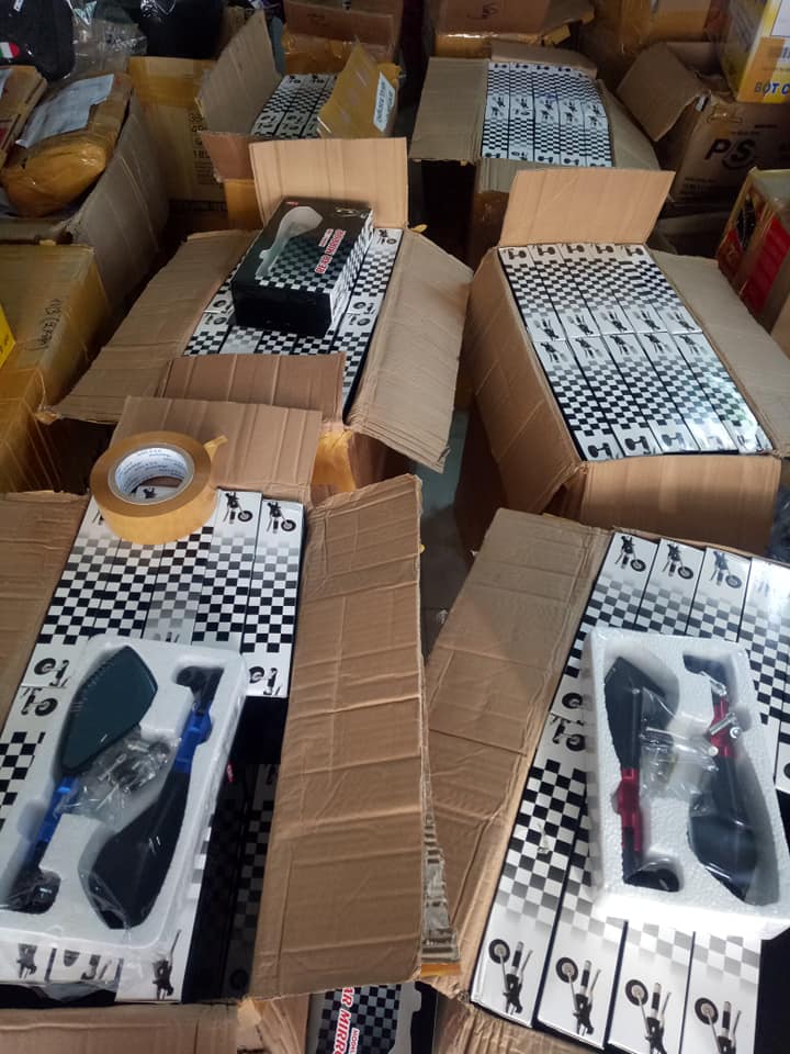 Gương,kính chiếu hậu 5 cạnh lắp xe máy (giá 1 cái bên trái)