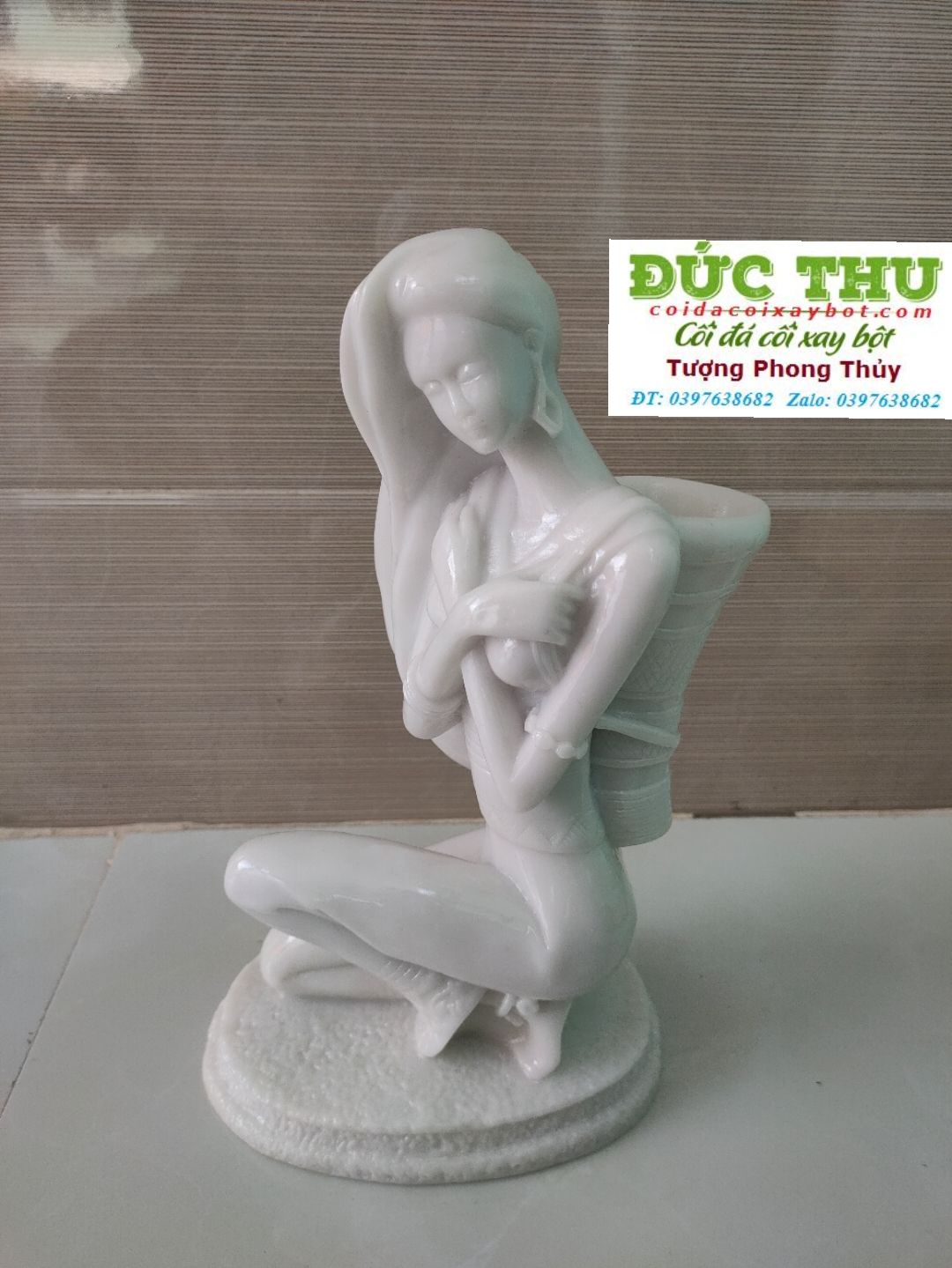 Tượng Cô Gái Vùng Cao