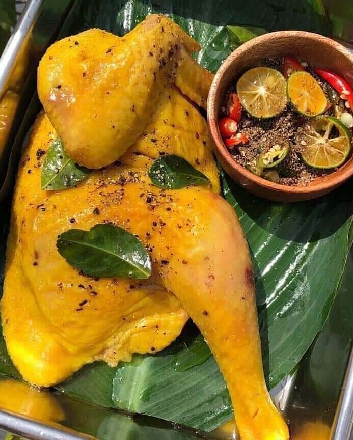 Gà ủ muối hoa tiêu nữa con ( giao hcm )