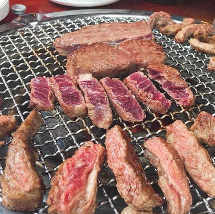 Nước Sốt Ướp Thịt Nướng BBQ McCormick vị Vintage Smoke, Brown Sugar, Chilli Pepper 500g