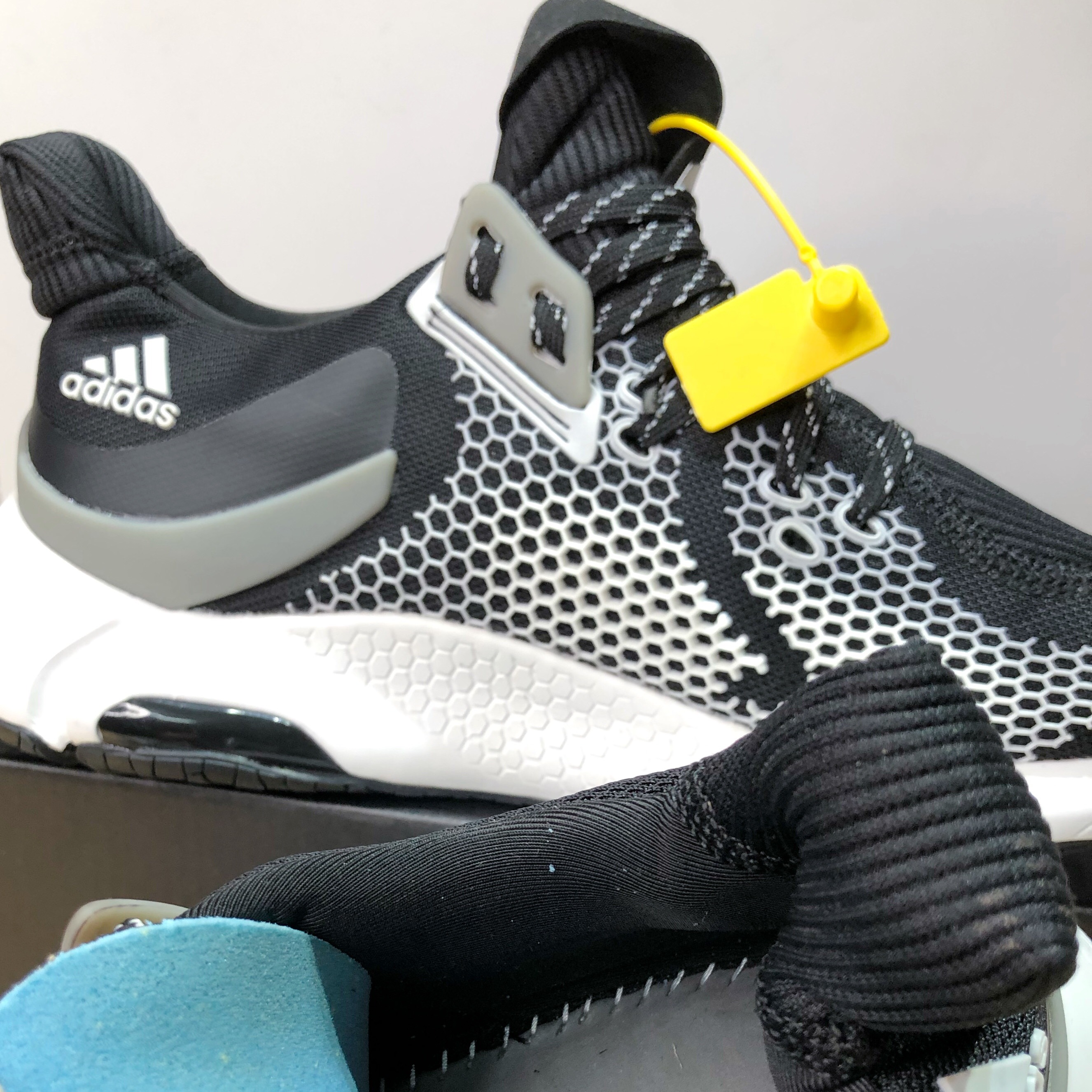 Giày thể thao alphabounce Instinct 2020 nam cao cấp