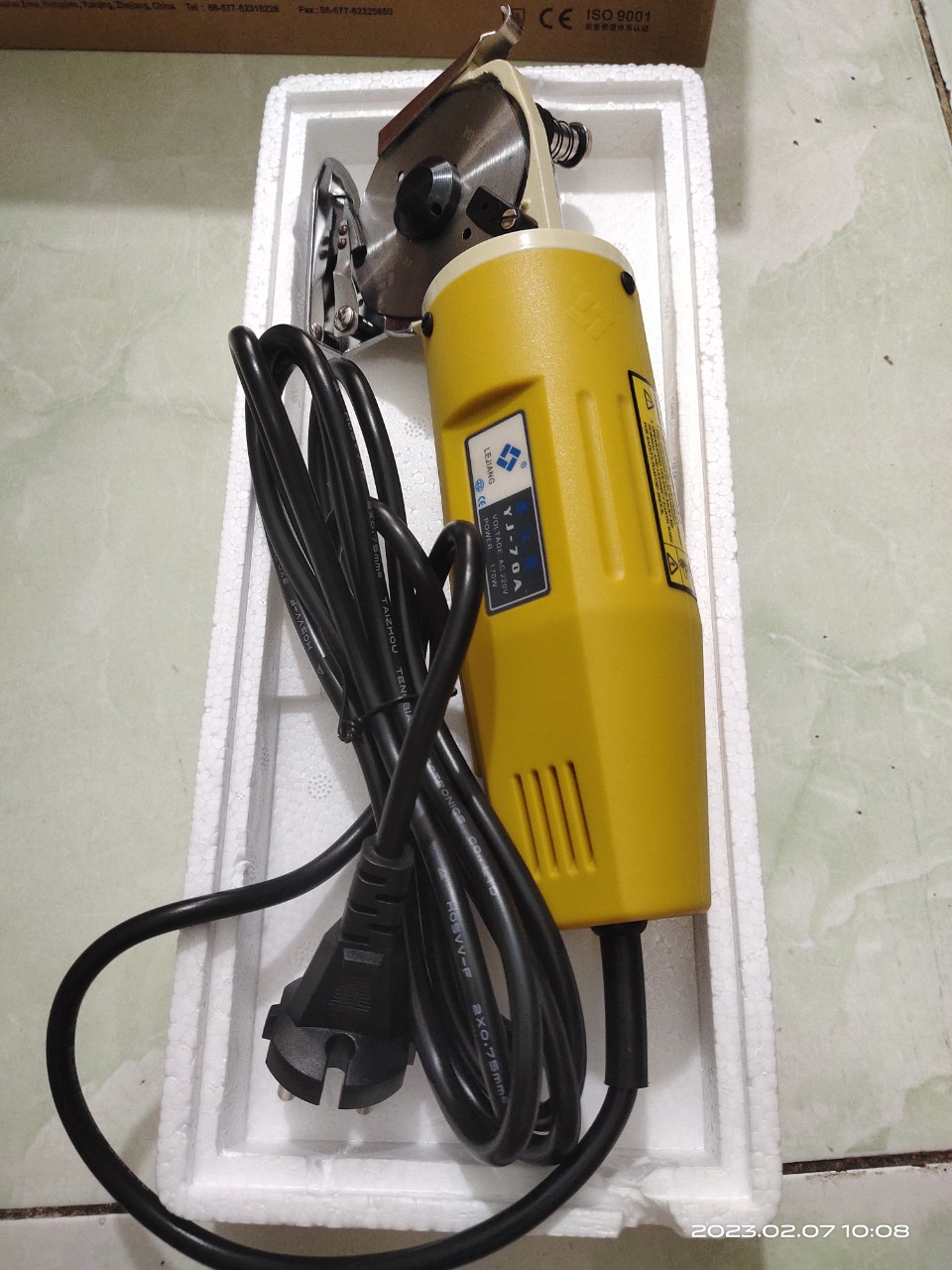 máy cắt vải đĩa 70cm hiệu lejang yj 70c