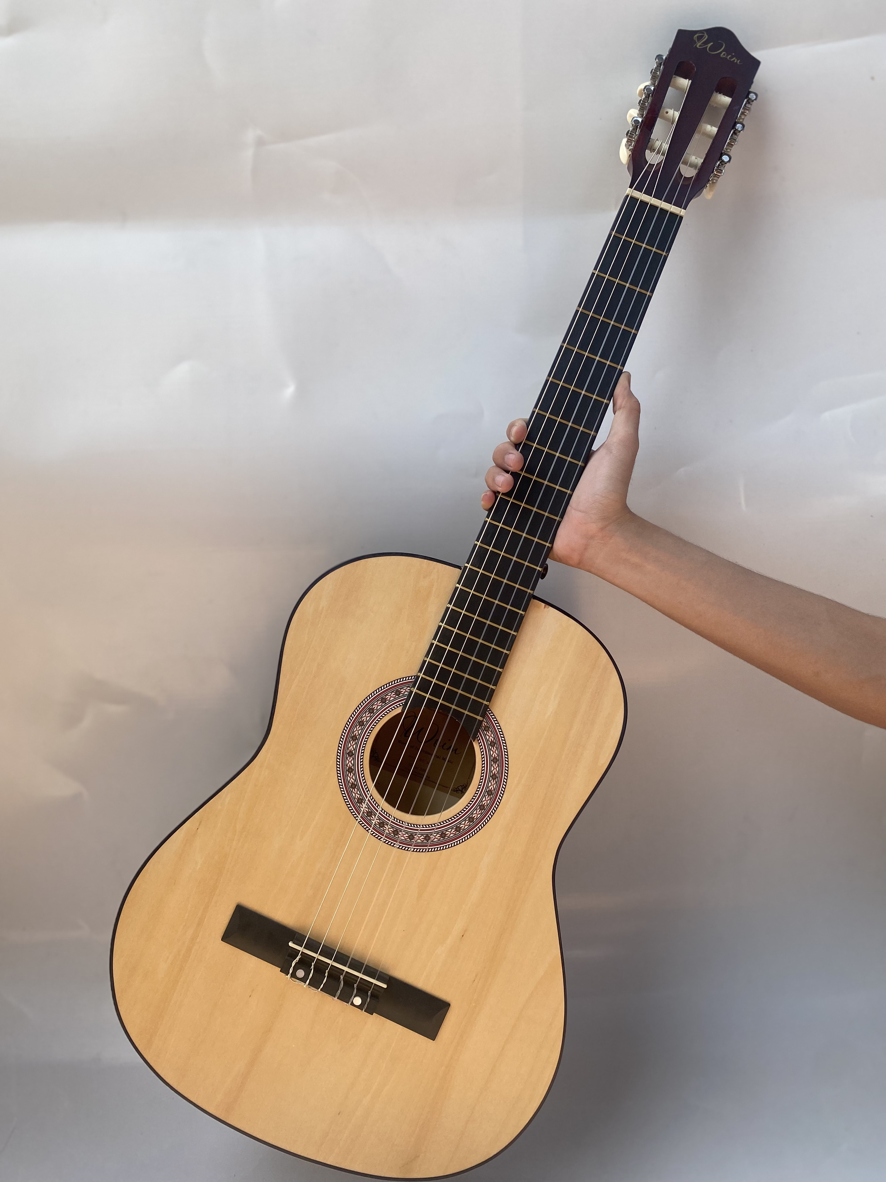 Đàn Guitar Classic Dây Nylon Có Ty Chống Cong Cần.