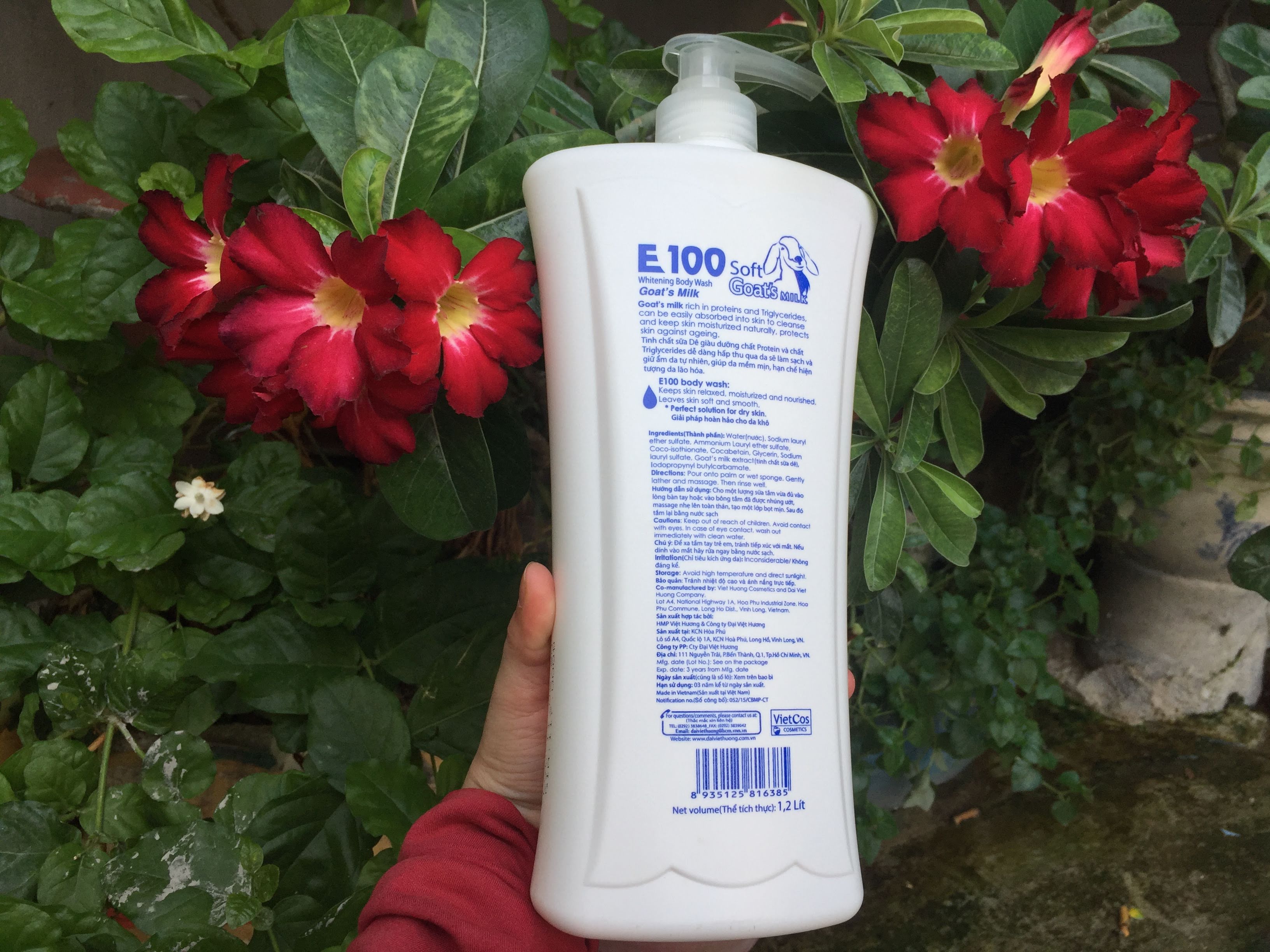 Sữa tắm Dê trắng da E 100 - 1200 ml nuôi dưỡng da khô