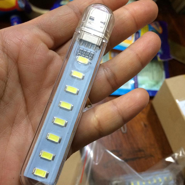 ĐÈN USB TRONG SUỐT 8 LED SIÊU SÁNG