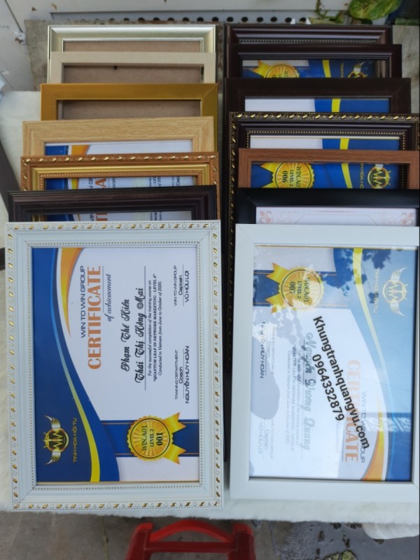 khung ảnh treo tường( 25*35)