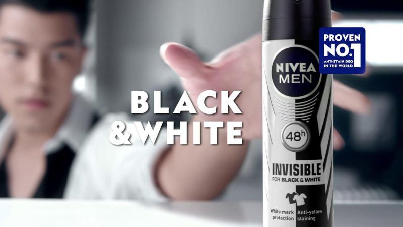 Xịt khử mùi Nivea men black & White 150ml tặng 12 gói dầu gội nivea nhập khẩu