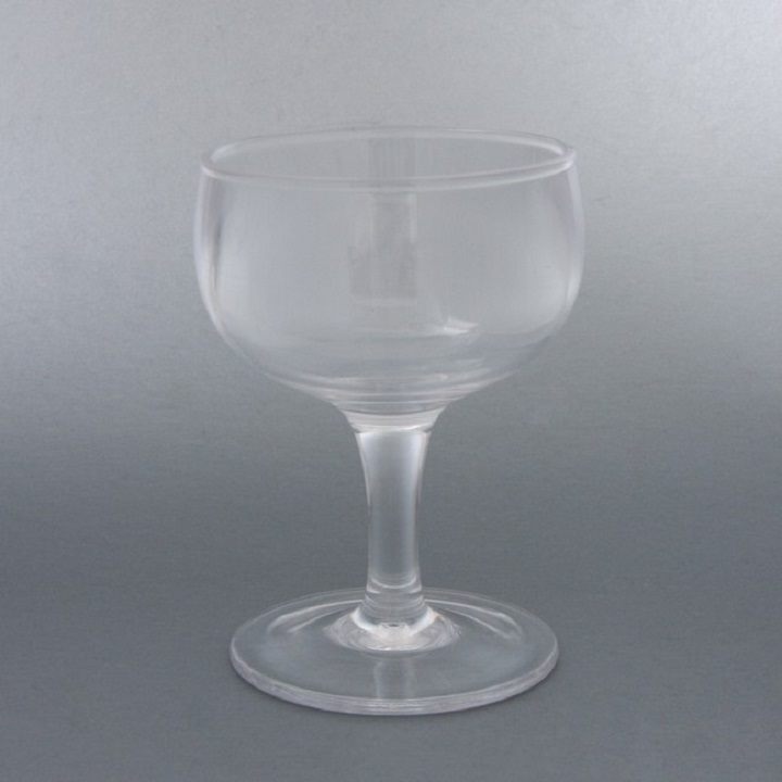 Premium Vietnamese transparent Meka plastic cup